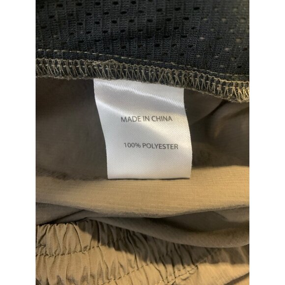 Feature Mens Brown Athletic Short Size Medium M Athleisure Training Pocket EUC - Picture 12 of 12